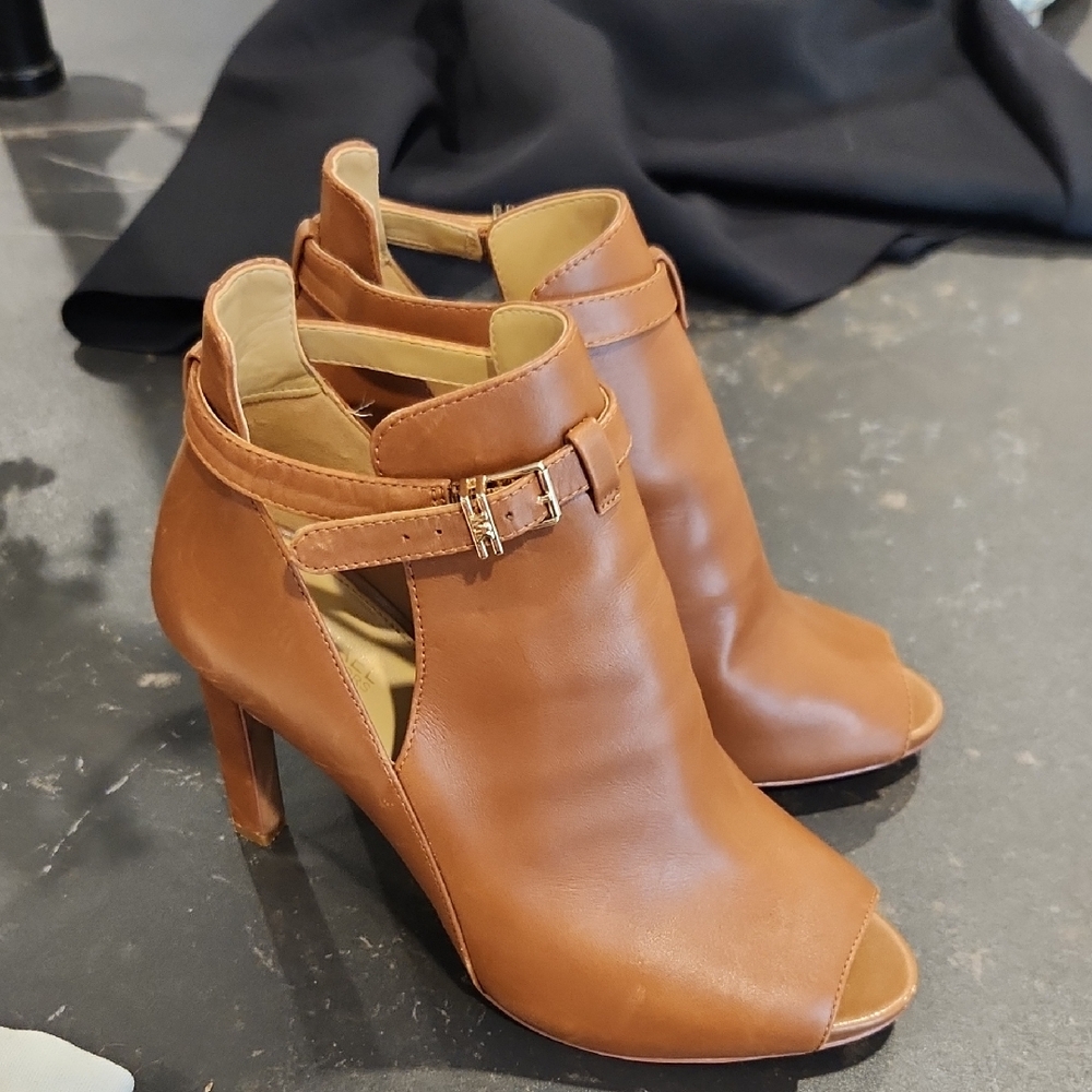 MICHAEL Michael Kors Tan Heeled Boots